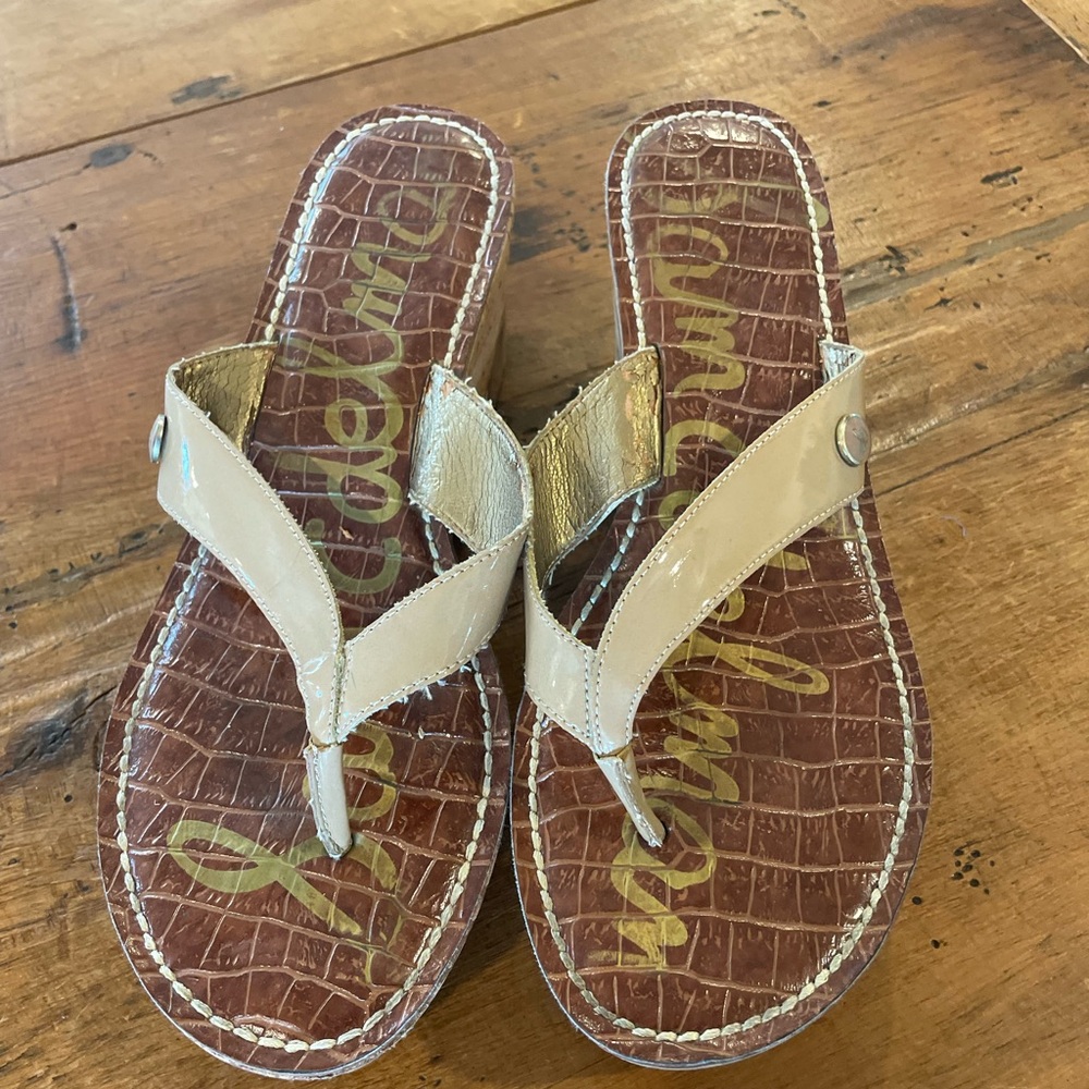 Sam Edelman Beige Gold Thong Wedge Sandals